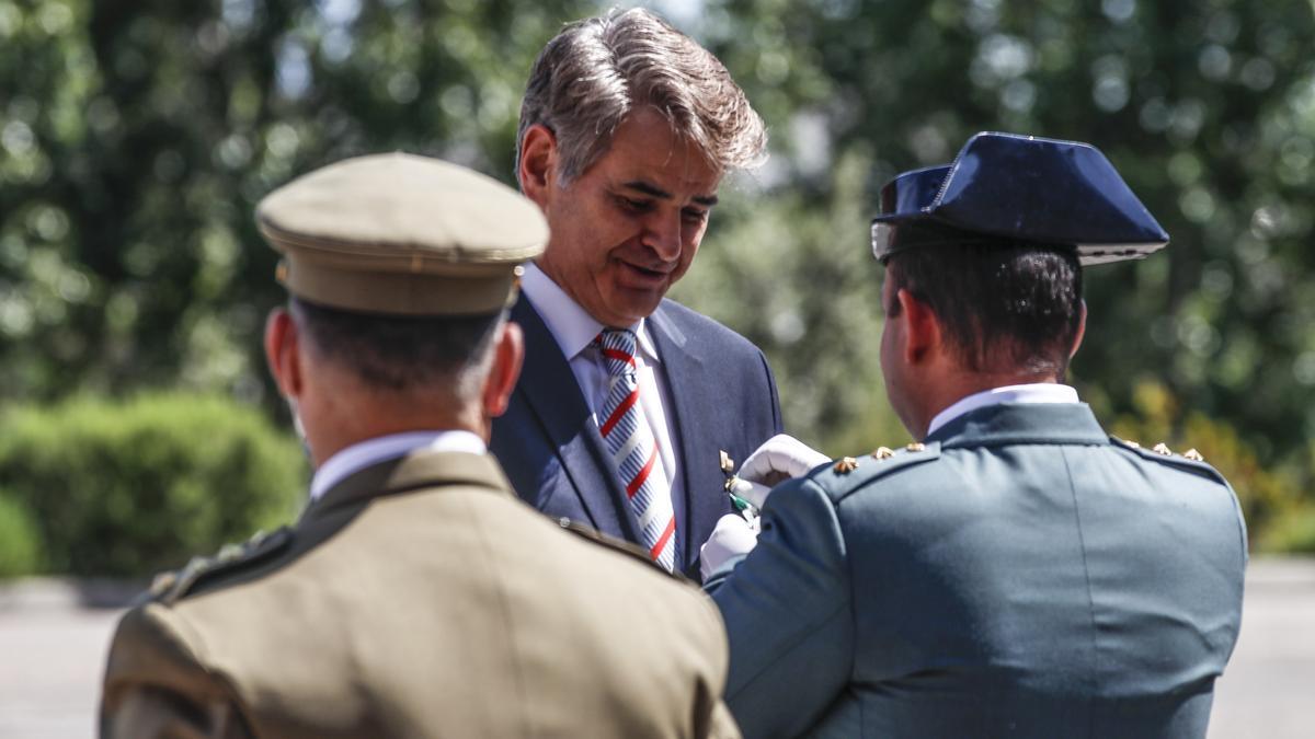 Ceciliano Franco recoge el galardón, este martes.