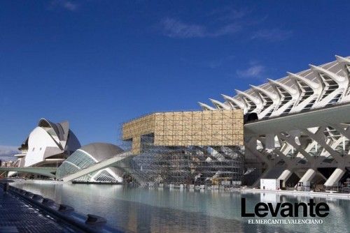 El decorado de "Tomorrowland" en la Ciudad de las Ciencias toma forma