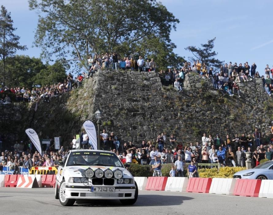 El olor a gasolina se apodera de O Castro con el Rallye Rías Baixas