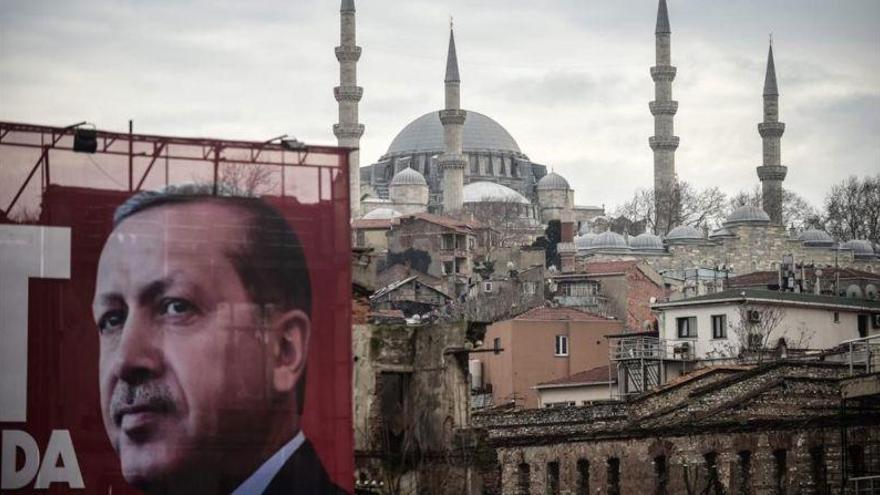 Erdogan carga contra una Europa &quot;racista, fascista y cruel&quot;