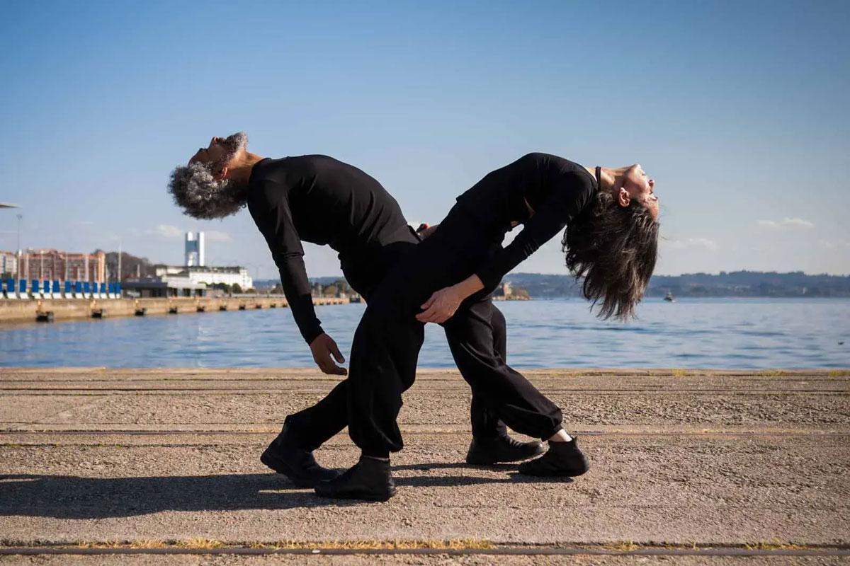 Bailarines de la compañía La Guajira, que estrenarán su espectáculo 'Ngoma'.