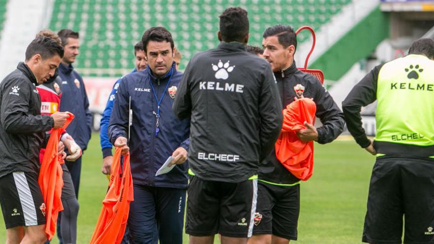 Toril durante el entrenamiento en el Martínez Valero