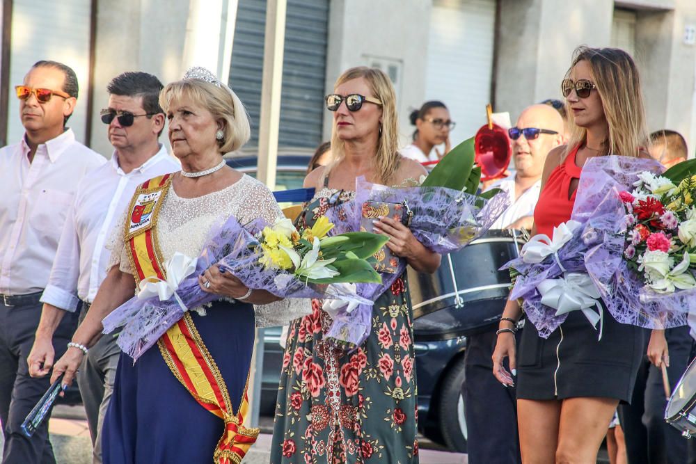 Ofrenda de flores, procesión y «patatá» en Benijófar