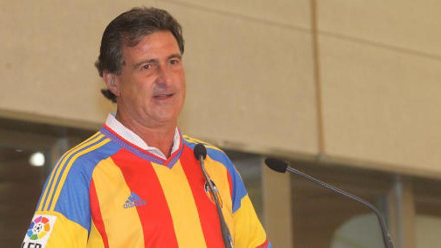 Kempes siempre ha defendido a su Valencia por encima de todo.