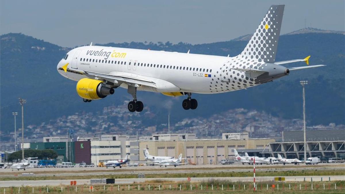 Un avión de Vueling en El Prat.