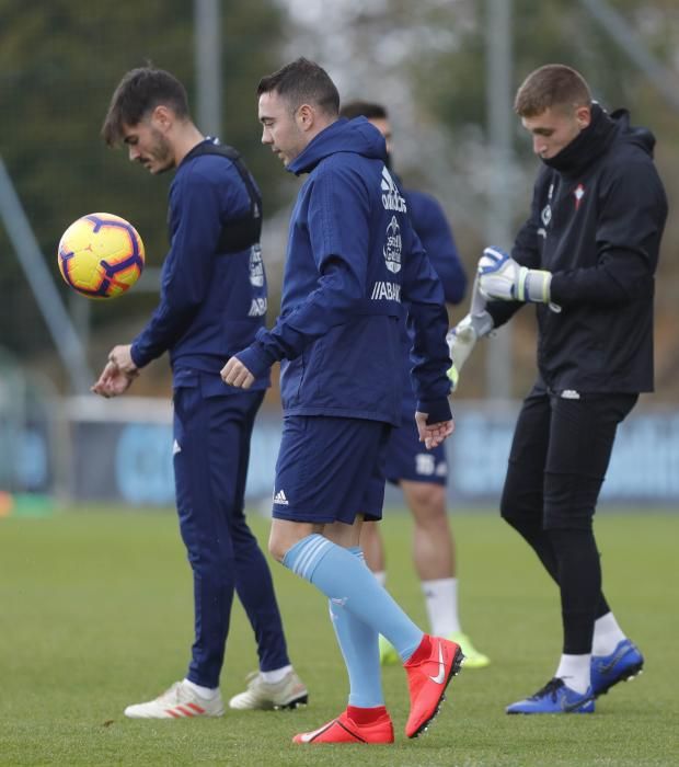 Primer entrenamiento de Hoedt en A Madroa