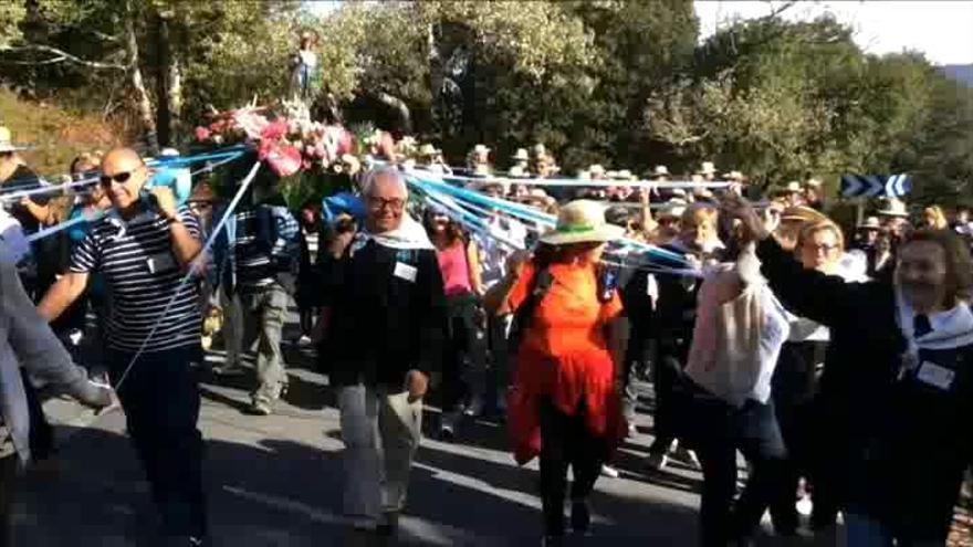 Multitudinaria Romería en el 75 aniversario de la Virgen de los Lirios como patrona de Alcoy