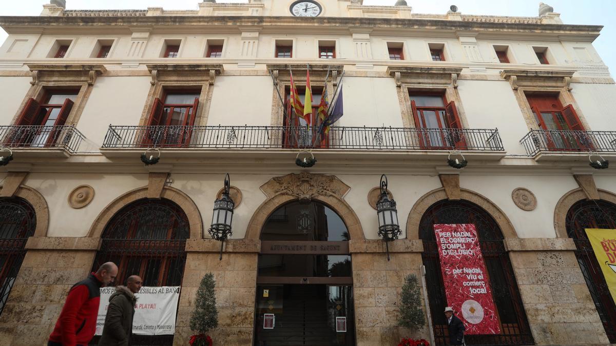 Fachada del Ayuntamiento de Sagunt.