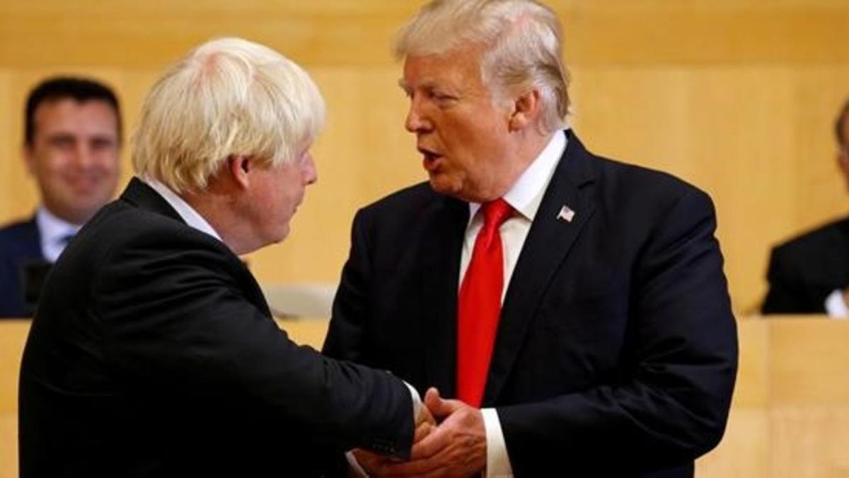 Trump saluda a Johnson en el 2017, cuando aún era ministro de Exteriores.