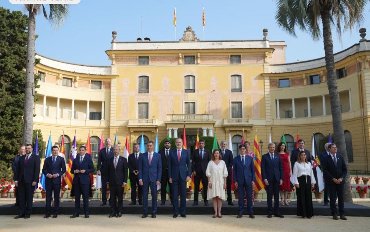 Posado durante la última conferencia de presidentes autonómicos, en junio de 2025 en Barcelona.