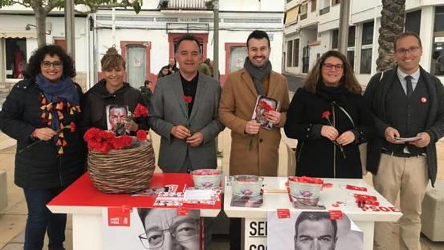 El PSOE hace campaña en el litoral