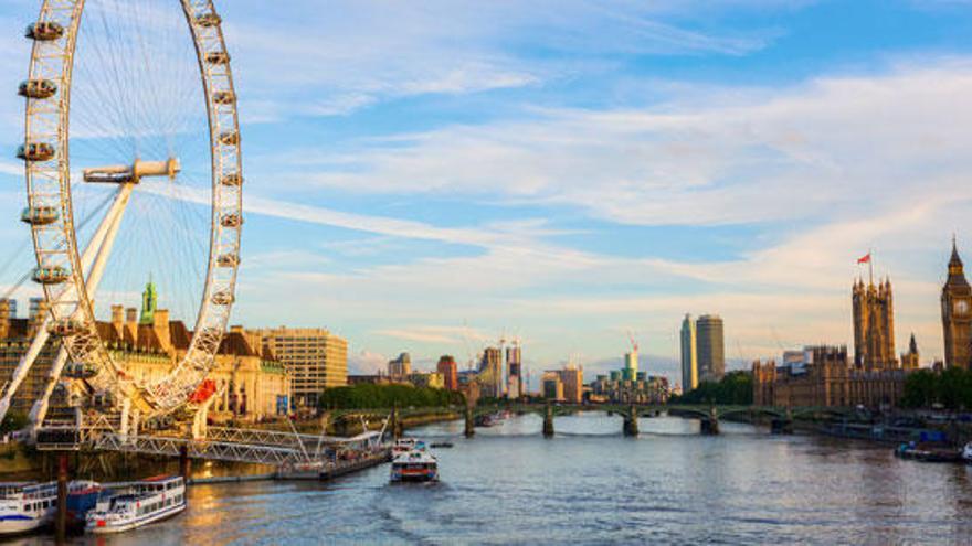 La noria de Londres, conocida como el London Eye.