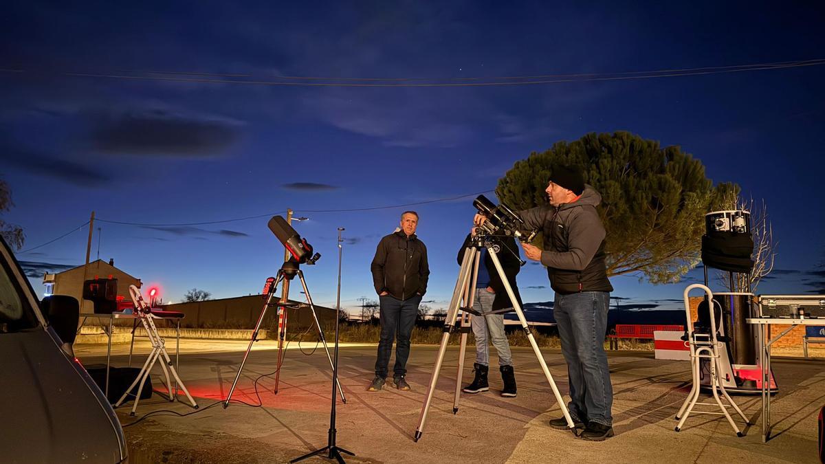 La observación astronómica en Arcos de la Polvorosa, en imágenes