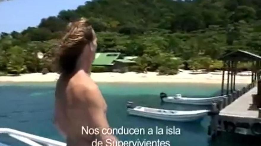 Pocholo se salta las normas de Mediaset y busca colarse en Supervivientes: el vídeo del famoso intentando saltar en paracaídas en la isla