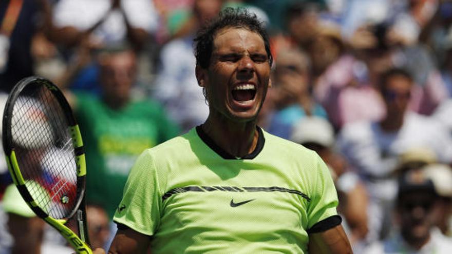 Rafa Nadal celebra su triunfo ante Fognini.