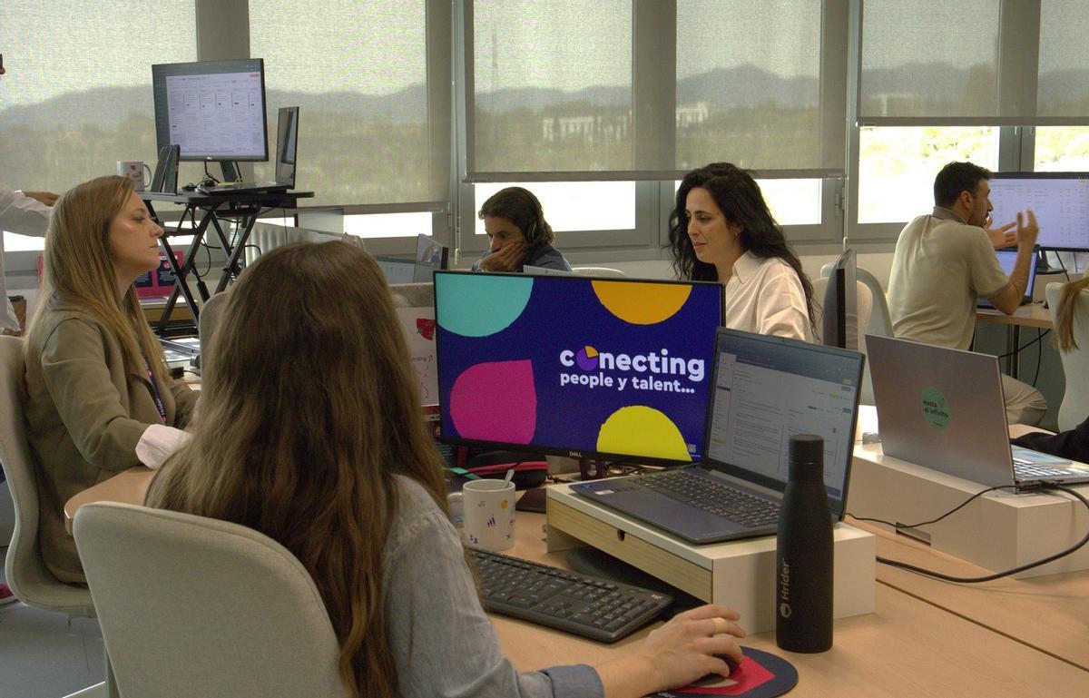 Instalaciones de la empresa malagueña Hrider, que ha lanzado un nuevo servicio para medir los riesgos psicosociales.