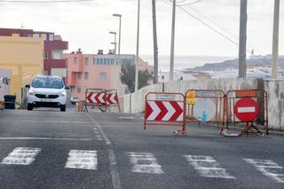 Los vecinos de La Garita avisan de un posible derrumbe en la calle Orquídea