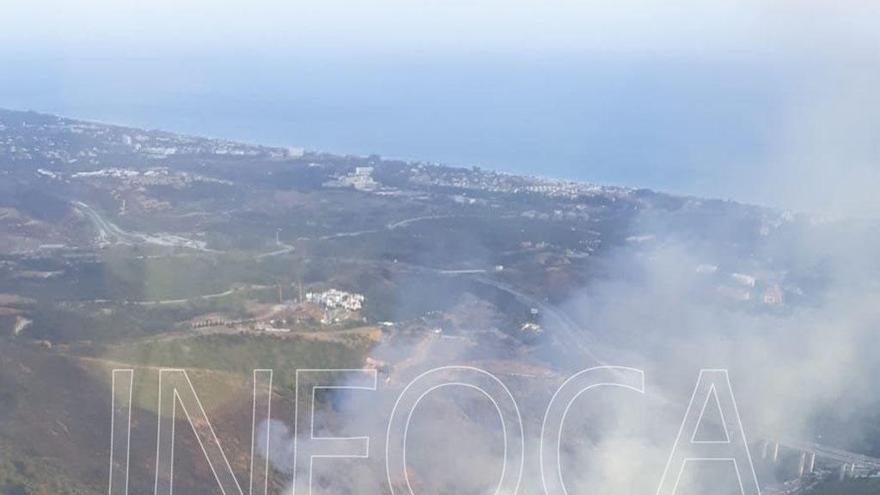 Imagen aérea del incendio declarado en Ojén.