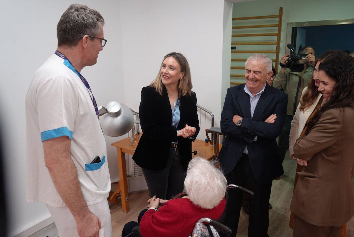 Visita institucional de la Consejera Conchita Ruiz a la Residencia HLA Belén.