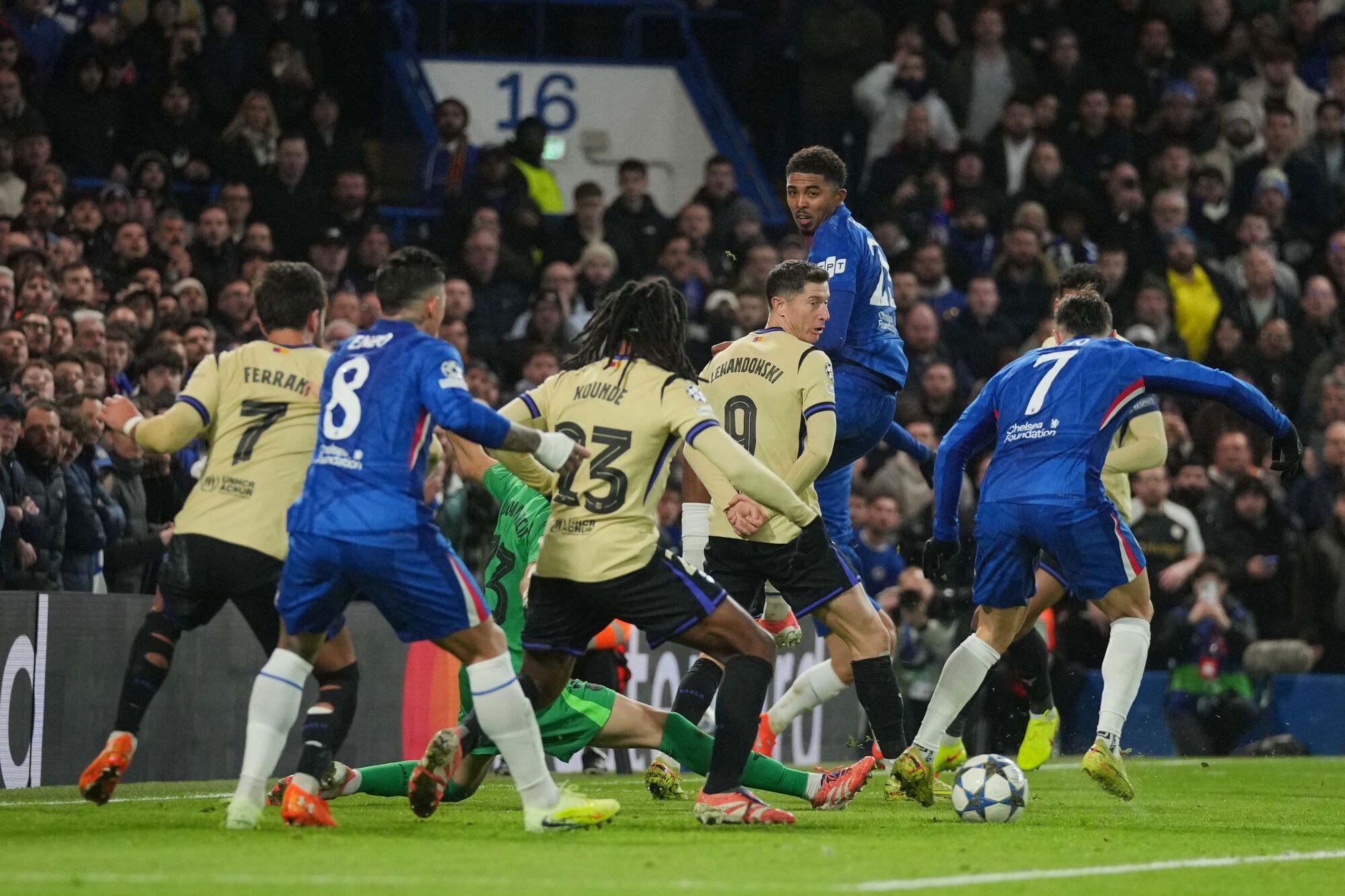 Champions League: Chelsea - Barcelona.