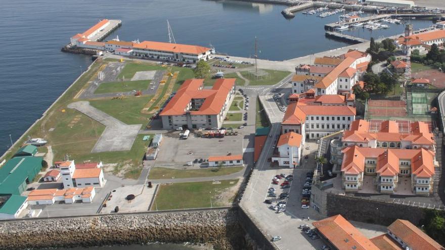 La Escuela Naval de Marín inicia la adaptación a la OTAN con el dragado de su dársena