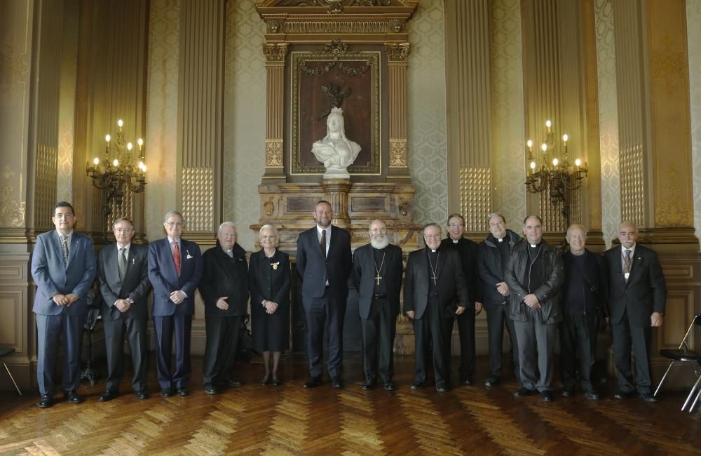 Peregrinación a la tumba de Sant Vicent Ferrer en Vannes.