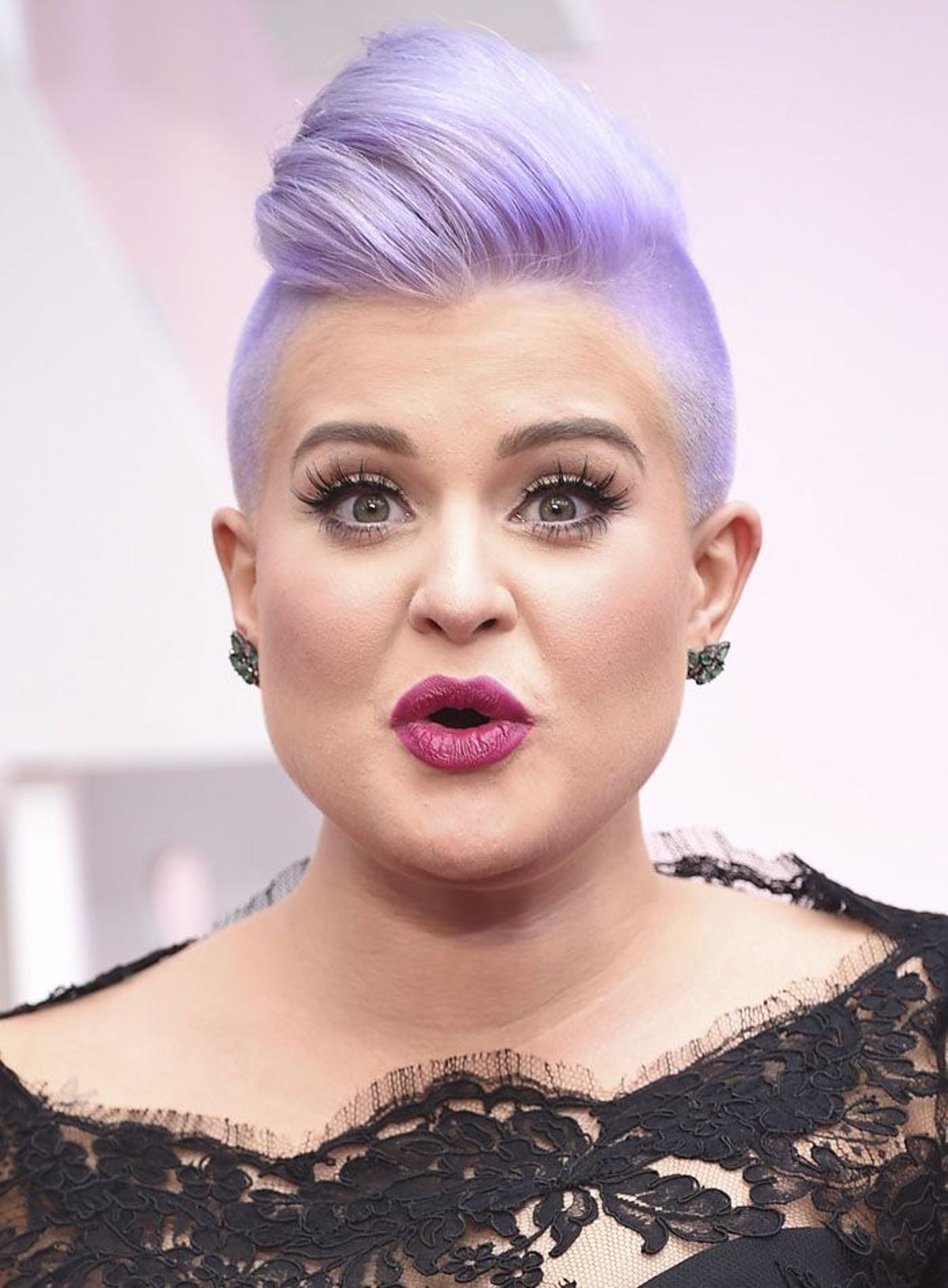 Kelly Osbourne, pelo morado