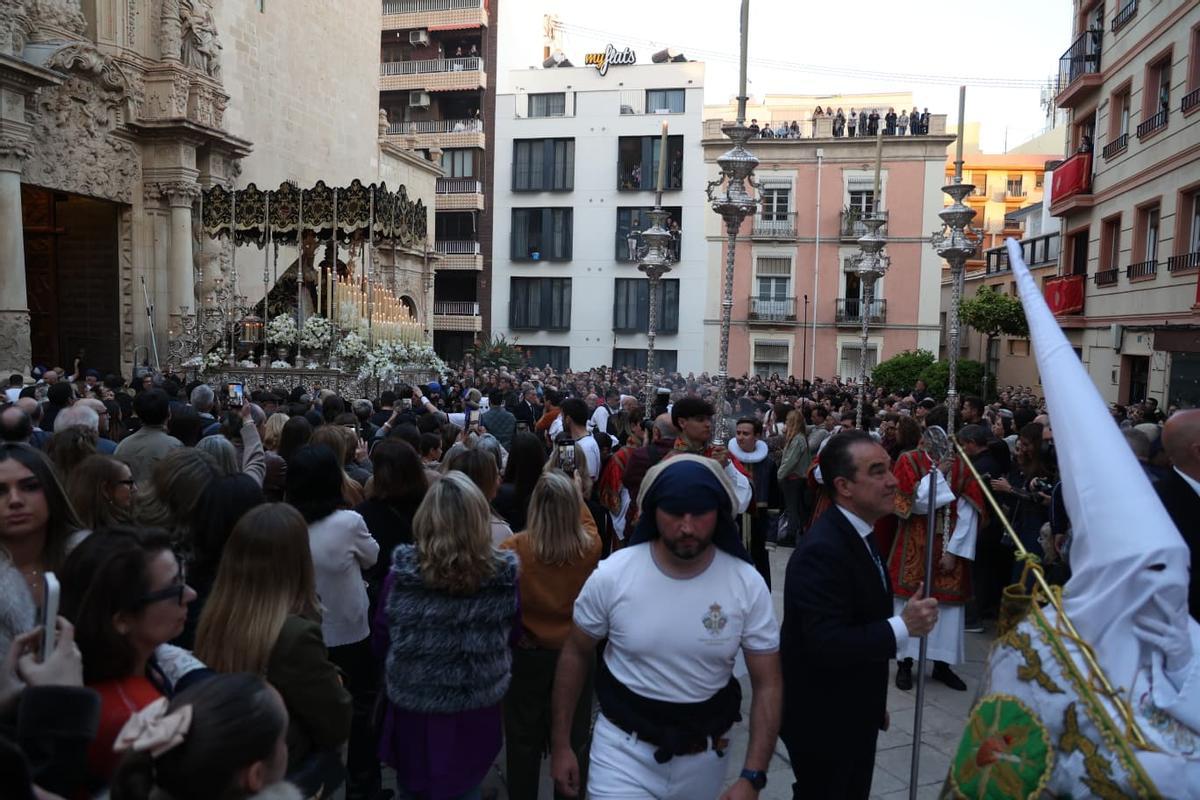 Martes Santo en Alicante 2026: Procesión de la Hermandad del Cristo del Mar y la Virgen de los Dolores Coronada Martes Santo en Alicante 2026: Procesión de la Hermandad del Cristo del Mar y la Virgen de los Dolores Coronada