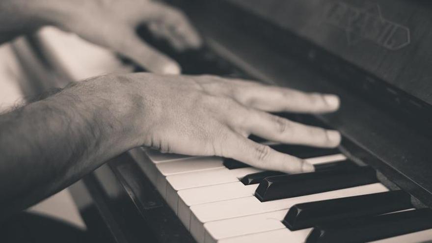 Un pianista de Girona acumula quaranta actes policials per excés de soroll