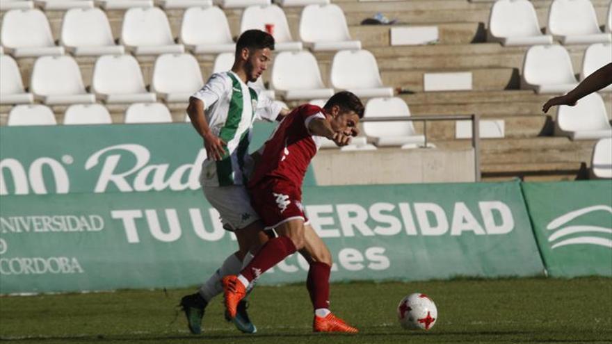 El San Fernando arrolla a un Córdoba B, nefasto en defensa