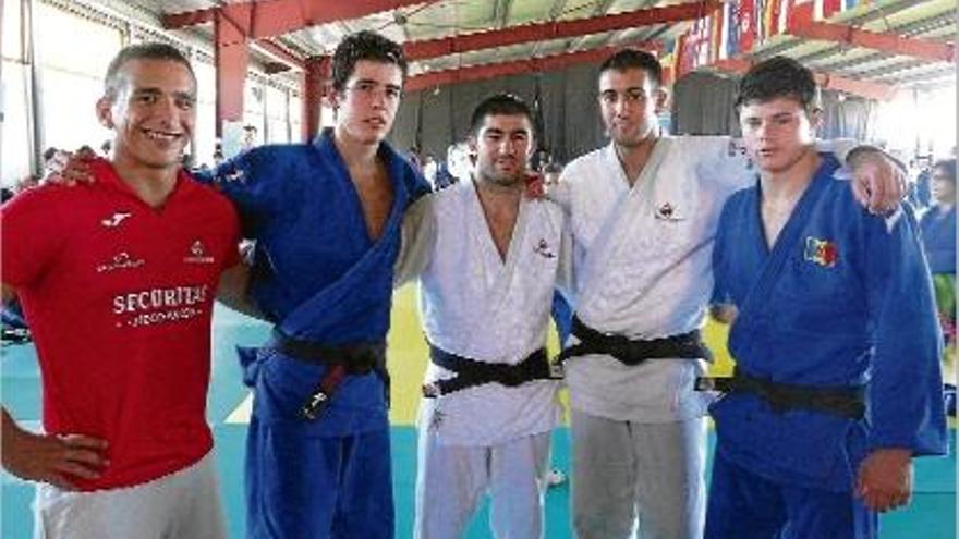 Cinc judokes del Girona Judo van participar la setmana passada en una estada tècnica internacional.