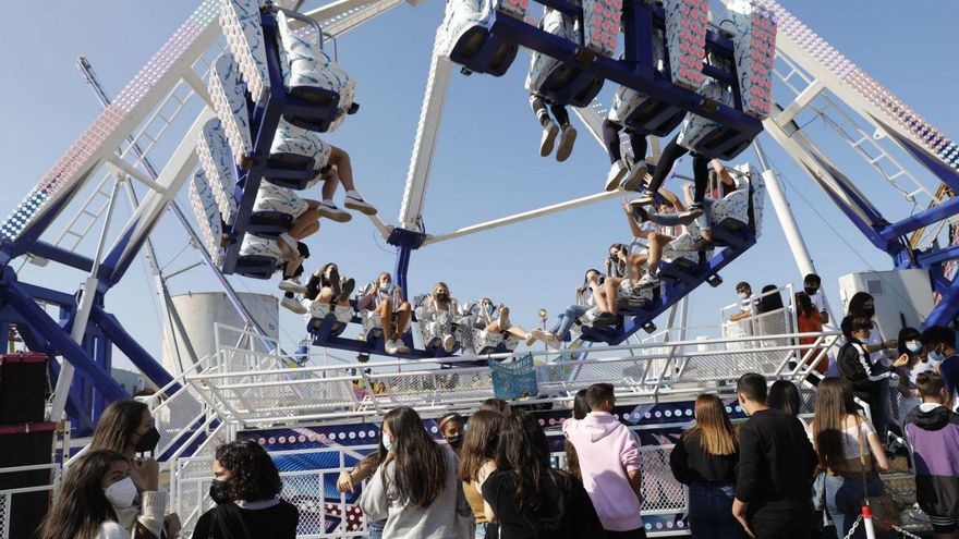 Los feriantes amenazan con saltarse la Semana Negra si no se adecúa el recinto