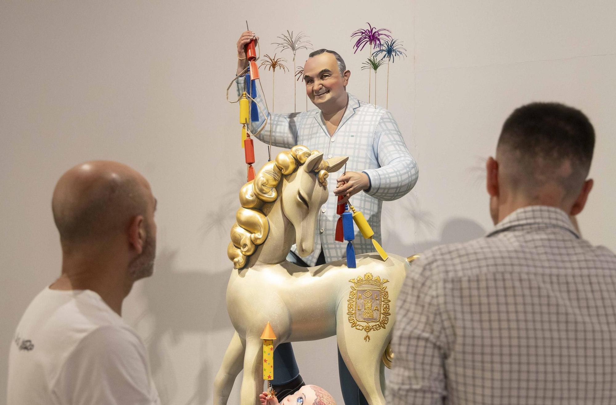 La exposición del Ninot, un homenaje a Pedro Luis Sirvent
