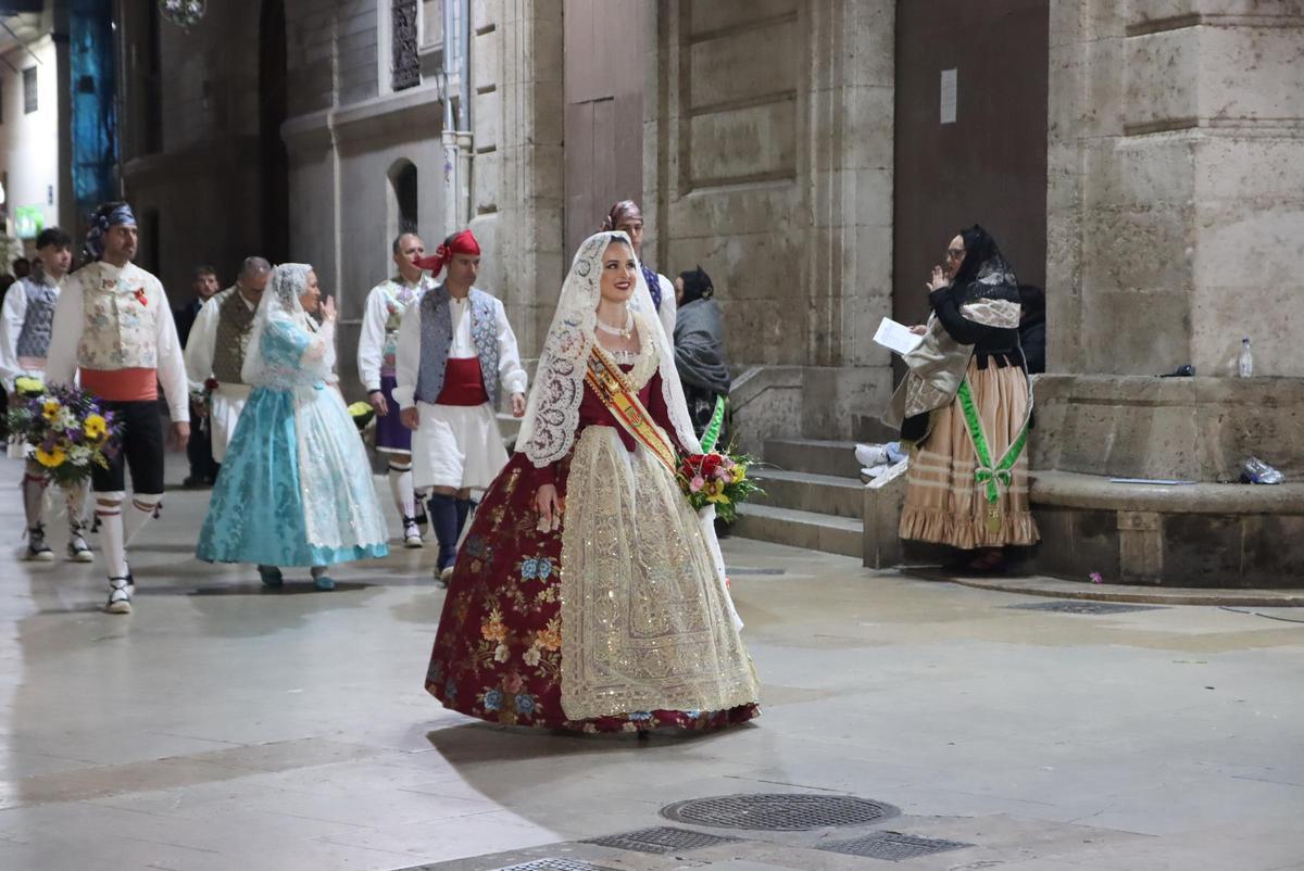 Todas las fotos de la ofrenda del 18 de marzo por la calle San Vicente hasta la 23:30 horas Todas las fotos de la ofrenda del 18 de marzo por la calle San Vicente hasta la 23:30 horas