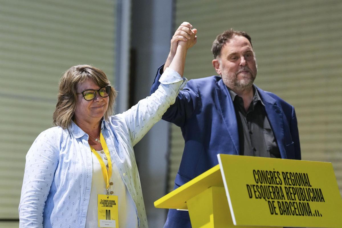 Creu Camacho y Oriol Junqueras el domingo en el Congreso de ERC. Creu Camacho y Oriol Junqueras el domingo en el Congreso de ERC.