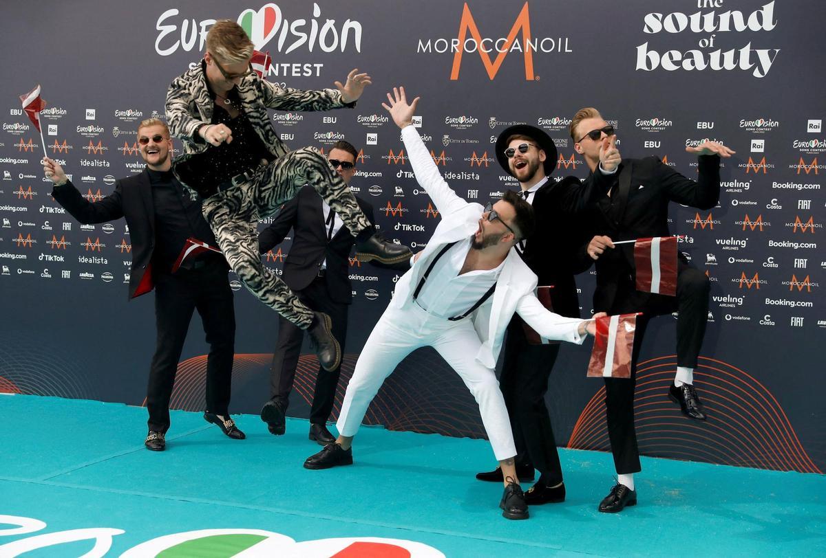 Citi Zeni, en la Alfombra Turquesa de Eurovisión 2022.