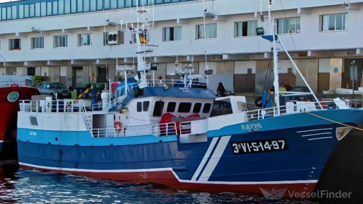 El 'Raymi', atracado en el puesto pesquero de O Berbés, en Vigo.
