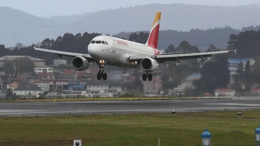 El aeropuerto de A Coruña cierra febrero con más de 86.000 usuarios