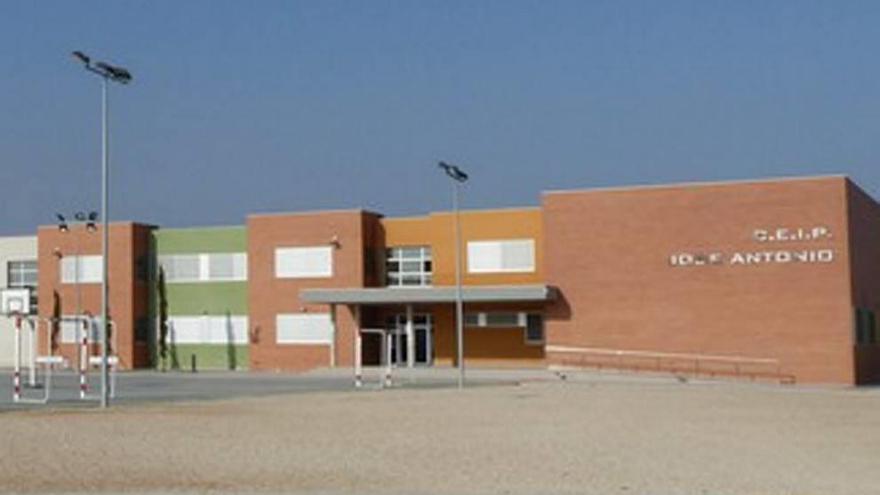 Patio del colegio José Antonio de Fuente Álamo.