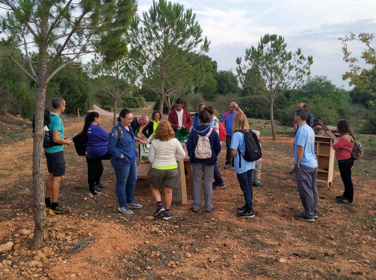 Voluntariado de Torrent en una salida.