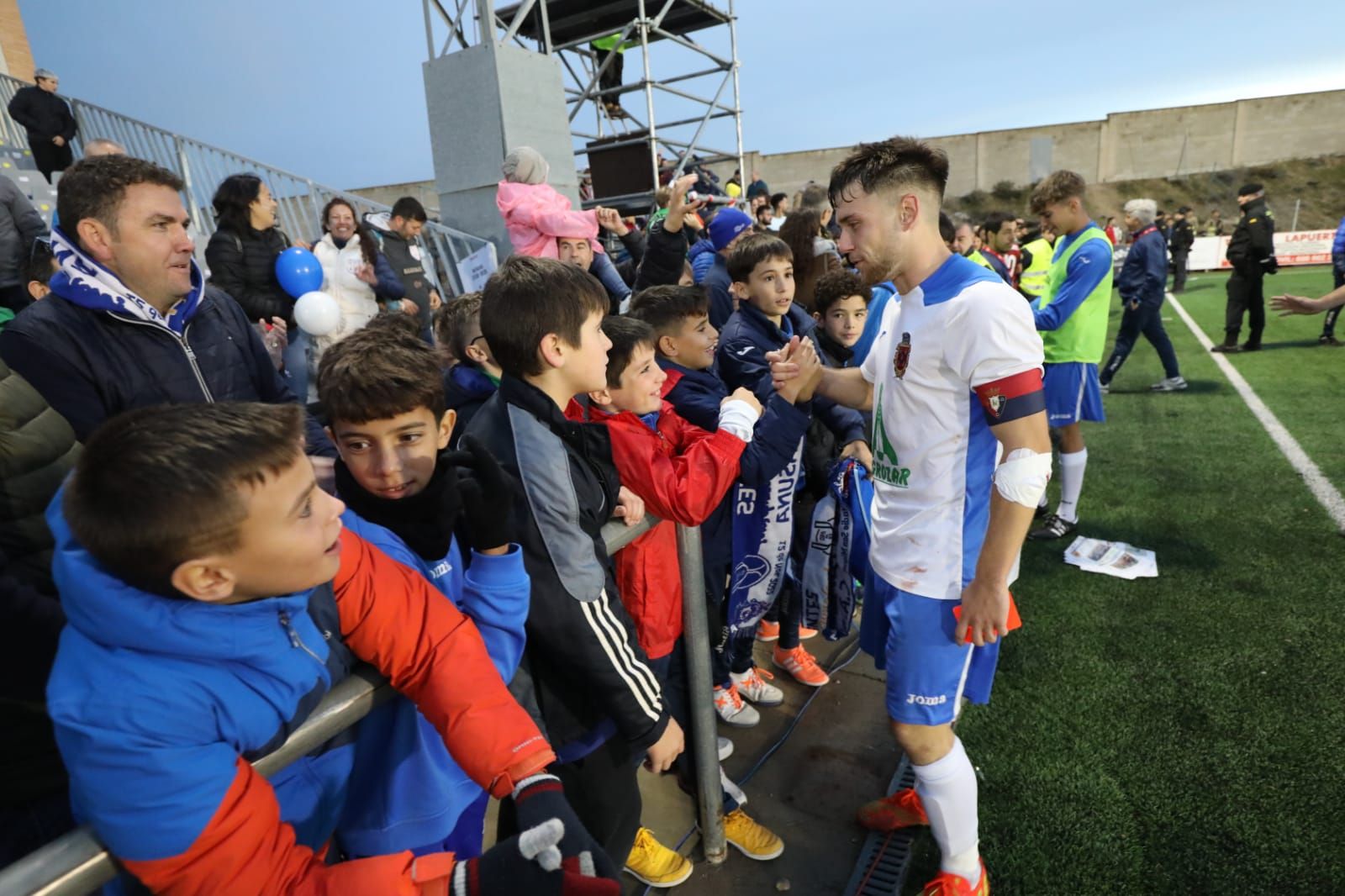 El Fuentes tira de casta y cae con honores ante un serio Osasuna (1-4)