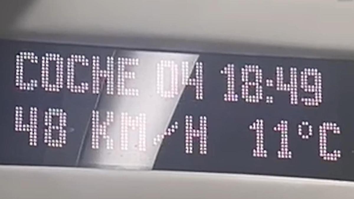 VÍDEO: El AVE se "engancha" (otra vez) en el intercambiador de León: los viajeros hacia Asturias regresan en autobús