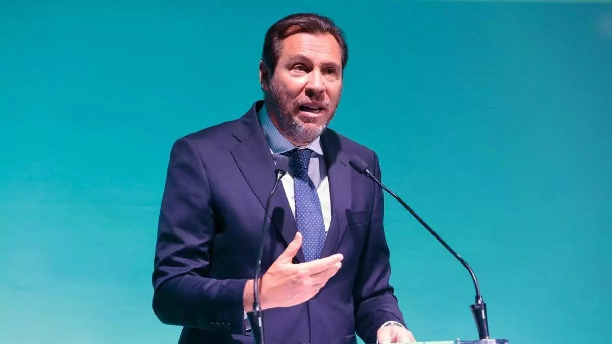 El ministro Puente mantiene la incógnita sobre el soterramiento en el Parque Central de Alicante: “El lunes lo vemos”