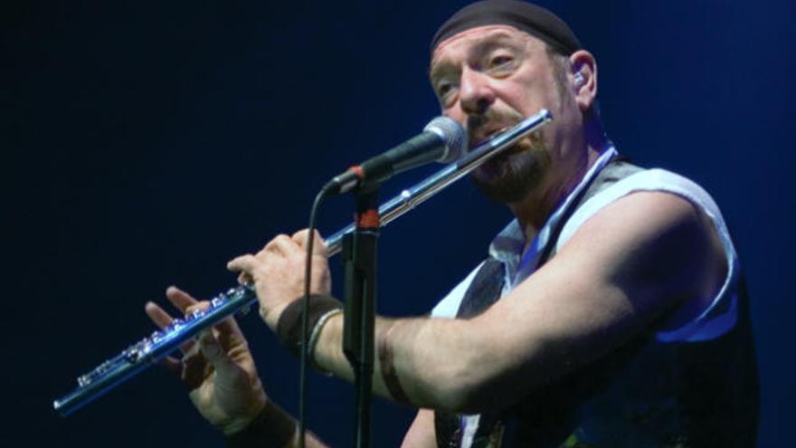 El flautista y líder de Jethro Tull, Ian Anderson.