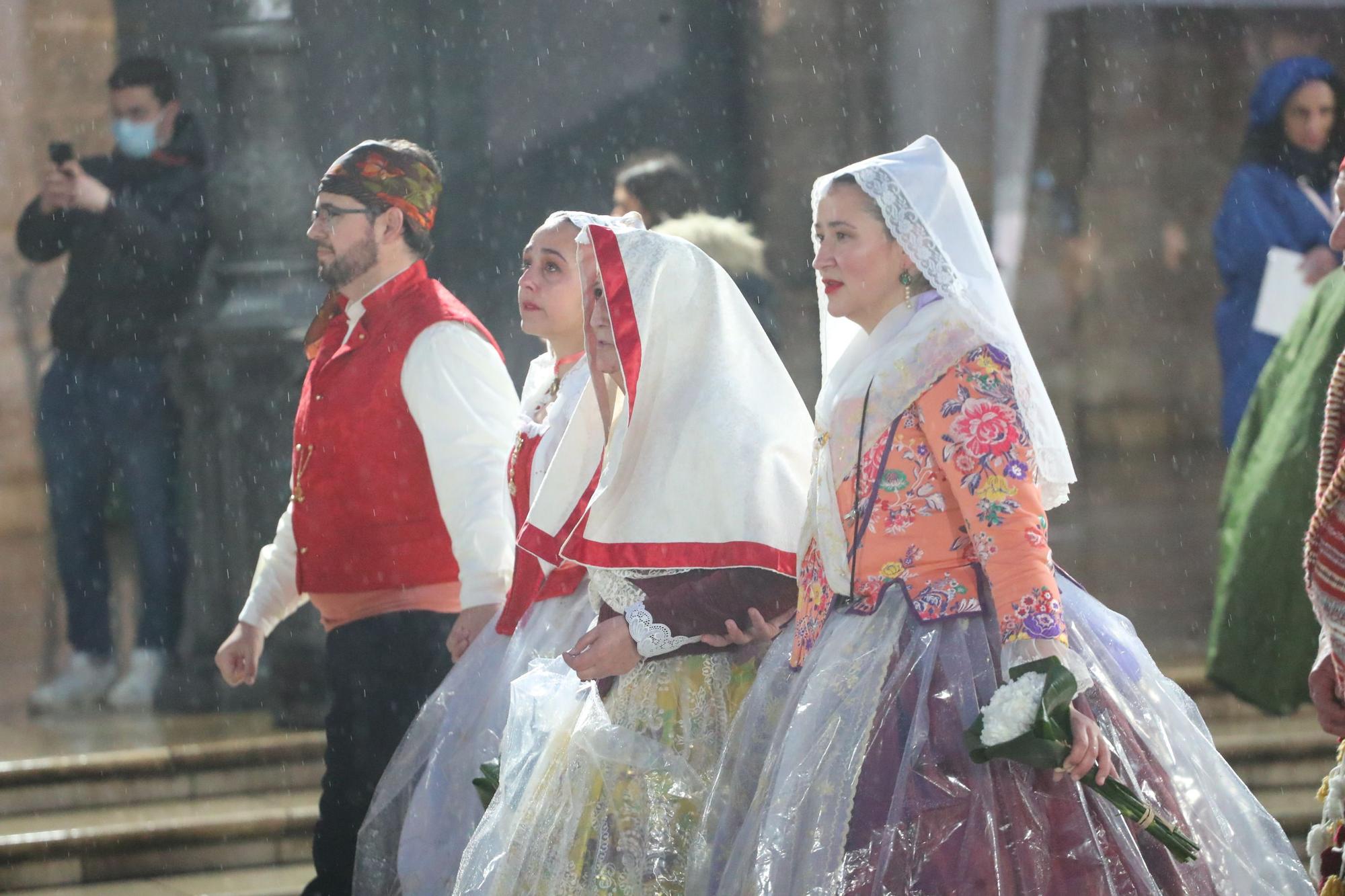 Búscate en el primer día de ofrenda por la calle de la Paz (entre las 19:00 a las 20:00 horas)