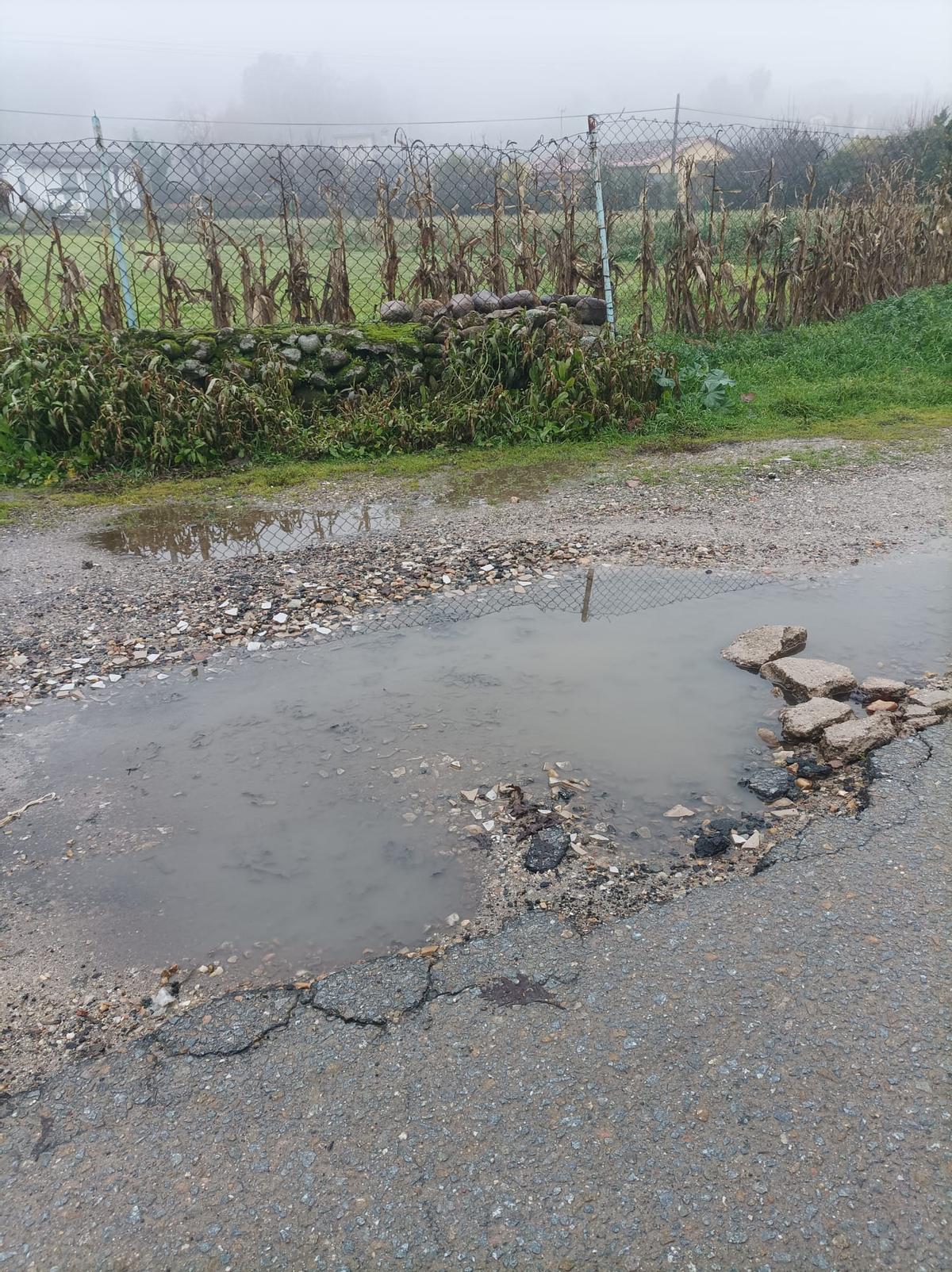 Balsas de agua en las calles de Madrigal de la Vera.