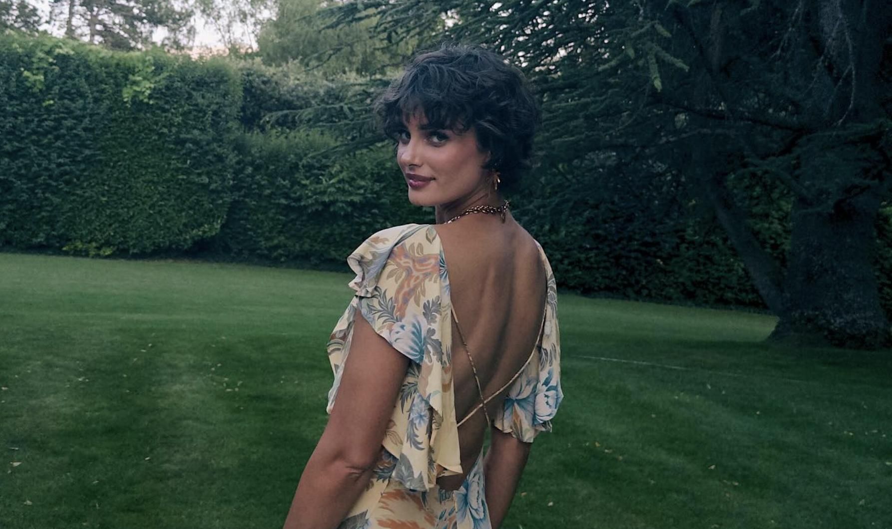 Malelly onlyfans video she has a slender petite body and