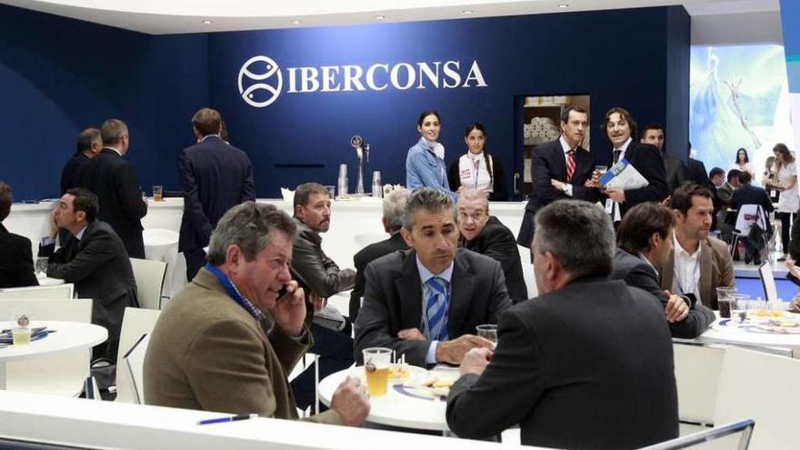 Expositor de Iberconsa durante la última edición de la feria de Conxemar. // Ricardo Grobas