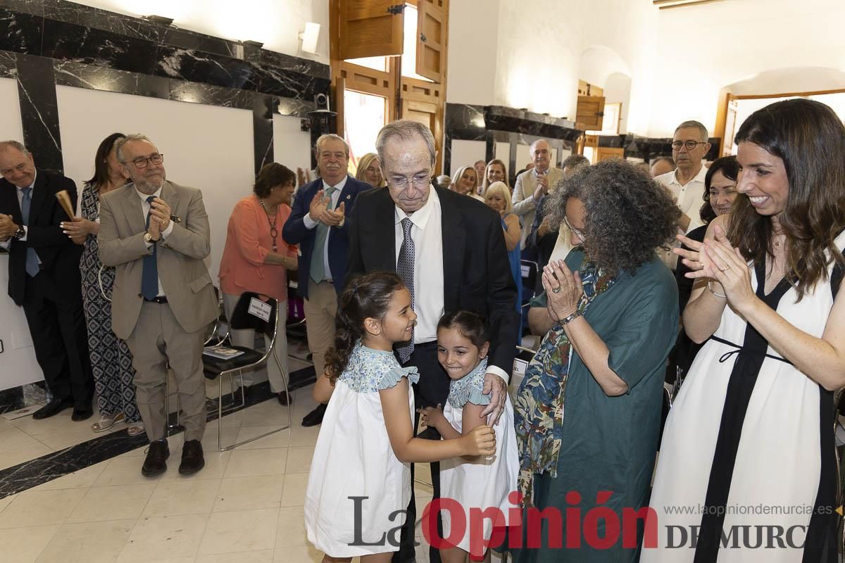 Así se ha vivido el emocionante acto del nombramiento de 'Hijo Predilecto' de Caravaca al doctor Juan Manuel Laborda