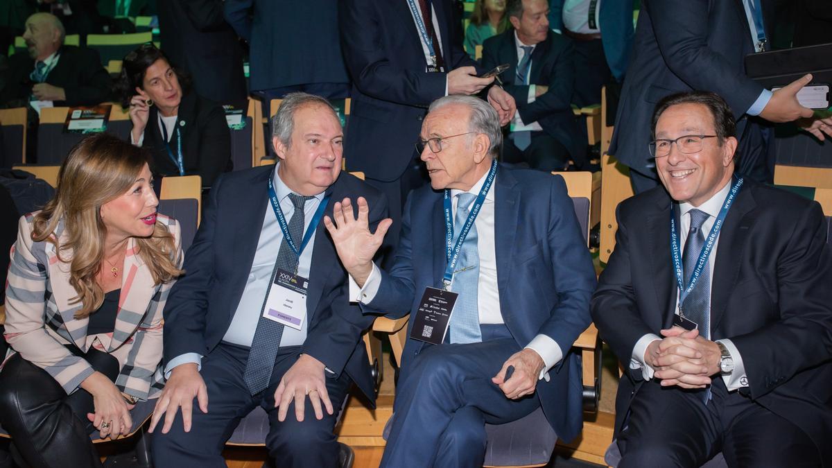 Chueca, Hereu, Fainé y Adell, este jueves en el Congreso de Directivos celebrado en Zaragoza.